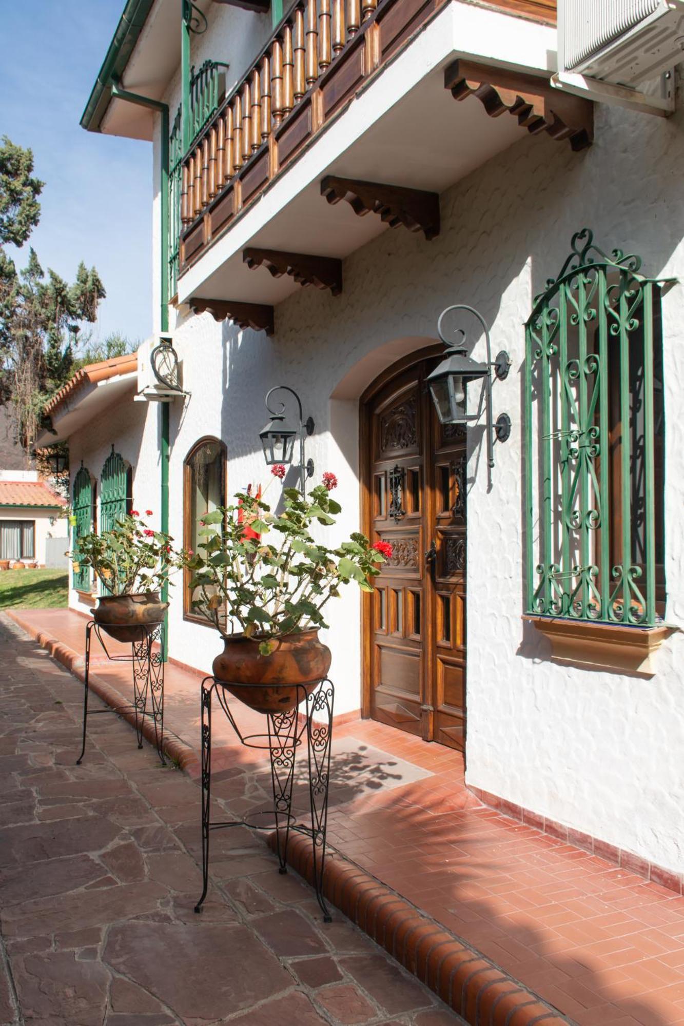 Hotel Boutique La Candela Salta Exterior photo